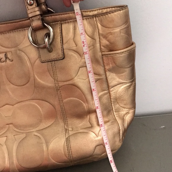 Coach Embossed Gold Purse - Picture 15 of 16